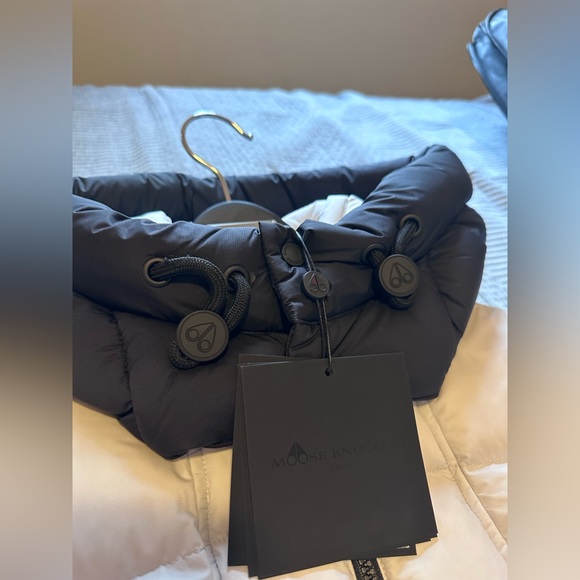 MOOSE KNUCKLES - BRAND NEW - Picture 9 of 10